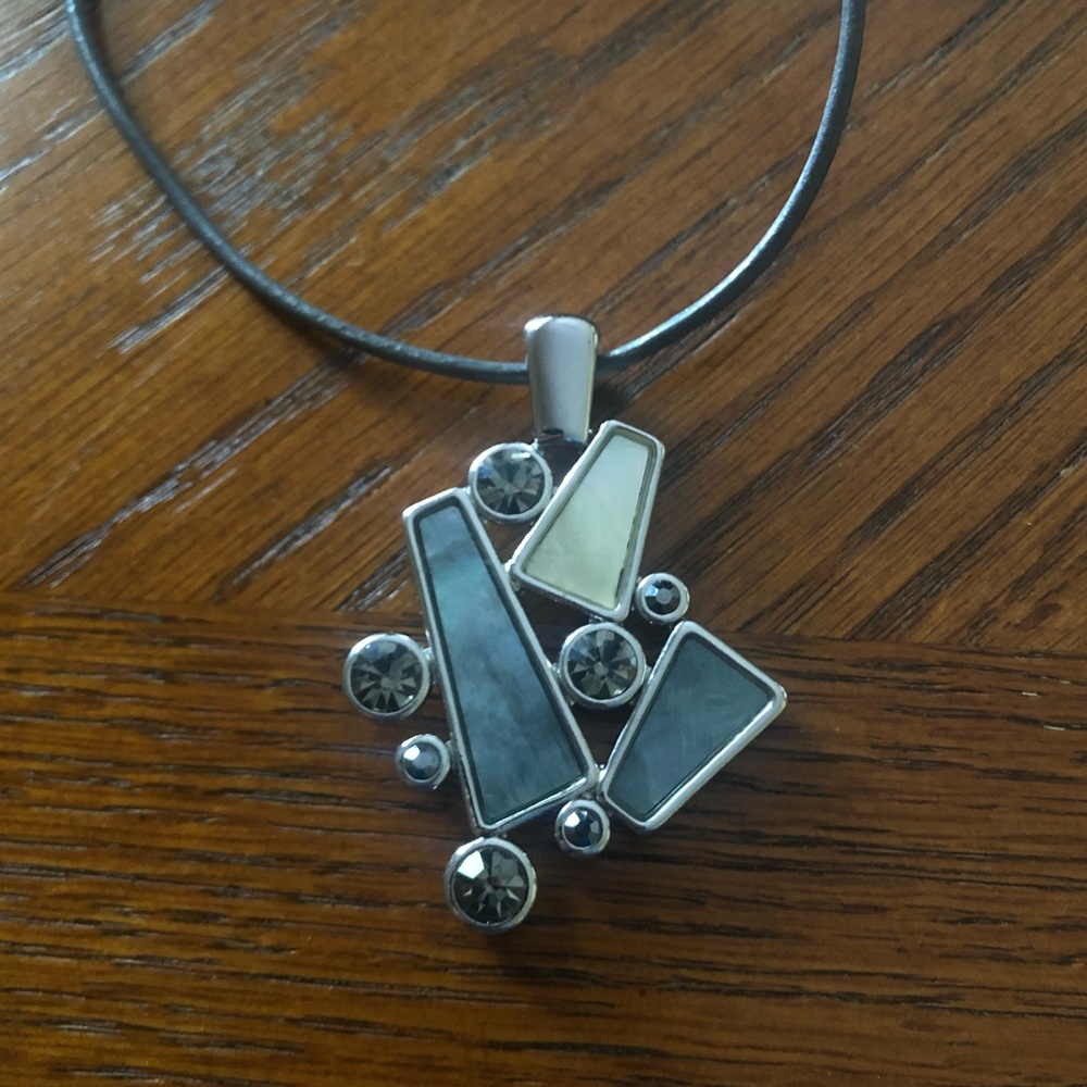 Lia Sophia Abstract Mother of Pearl Necklace NWOT